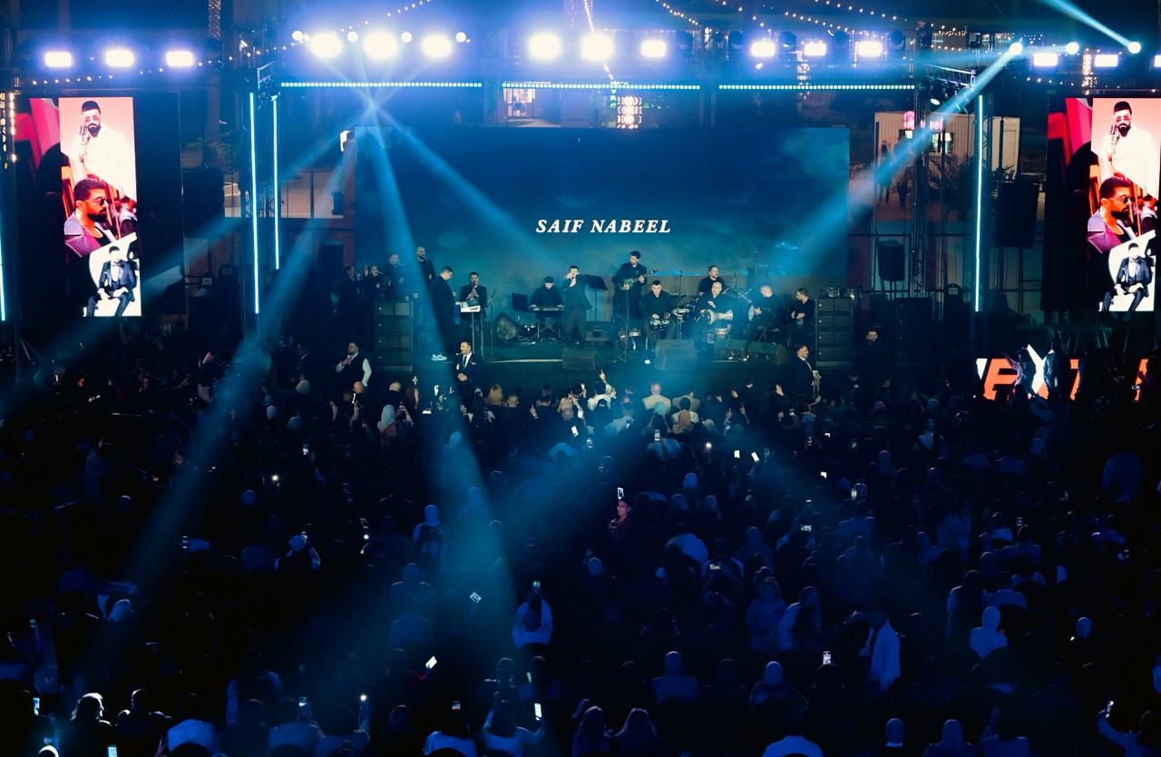 بعد ثمانية أعوام من الانتظار… بغداد تحتفي بعودة سيف نبيل بحفل جماهيري ضخم