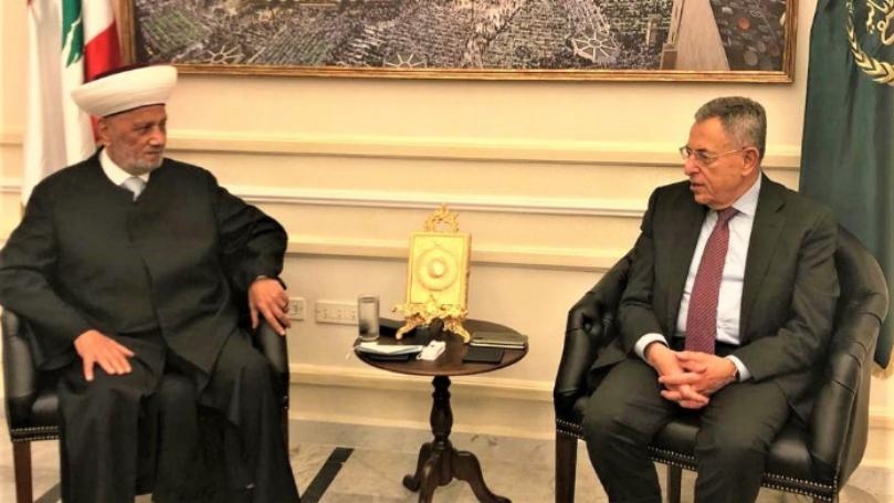 السنيورة بعد لقائه دريان: نحن ضدّ إقالة أيّ قاضٍ