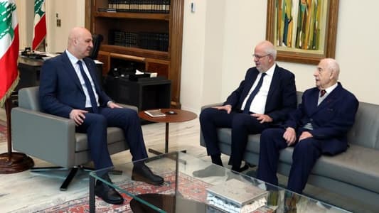 President Aoun discussed with Minister of Justice Adel Nassar ways to enhance the functioning of courts and public prosecution offices, emphasizing the need to facilitate the progress of investigations in pending cases, particularly the Beirut port explosion case