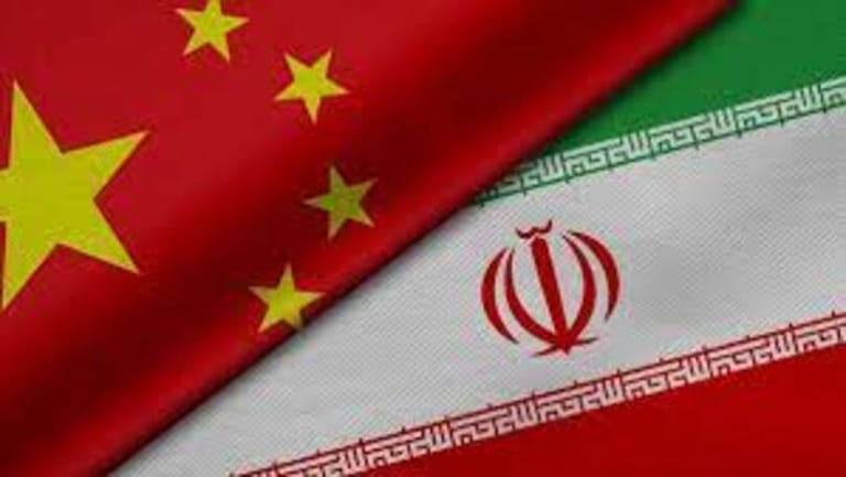 Iran and China sign an oil exchange agreement worth 2.5 billion euros
