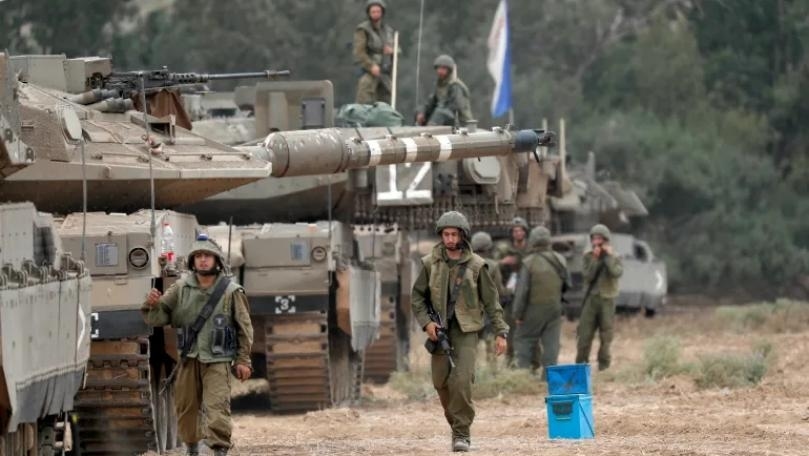 Israeli Army: We monitored 6 missile and rocket launches from Lebanon, and we responded to their sources