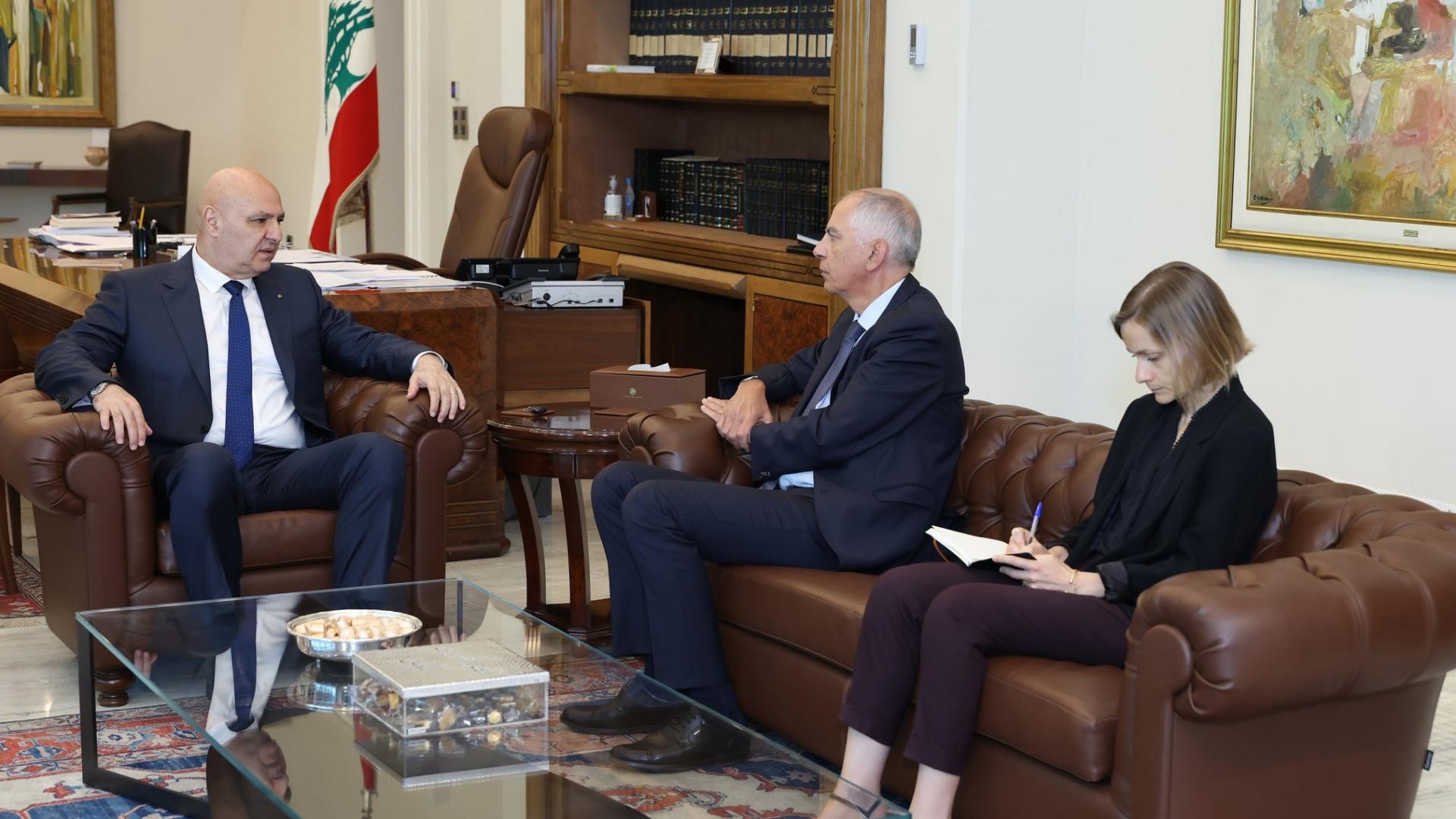 لودريان في بيروت قريباً... ومؤتمران مرتقبان
