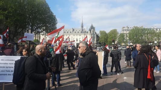 بالصور: تظاهرة في باريس رفضاً لبقاء النازحين في لبنان