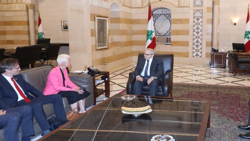 سلام التقى نائبين ووفداً من لجنة الشؤون الخارجية في البرلمان الفرنسي