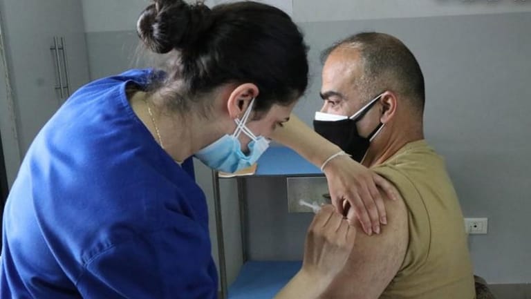 انطلاق حملة تلقيح العسكريين... قائد الجيش: وسيلة ضرورية لحمايتكم وعائلاتكم