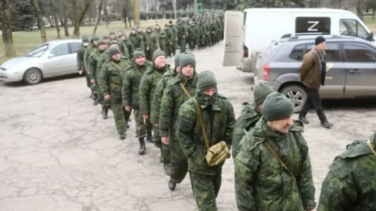 Russia signs 280,000 for contract military service this year