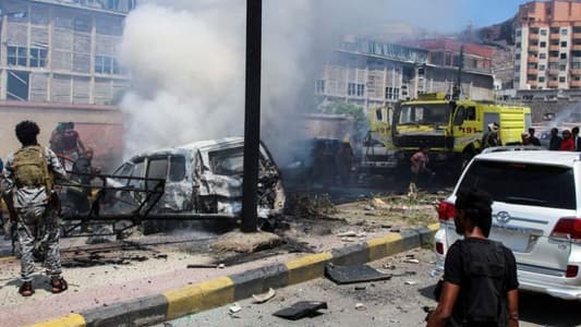 Aden car bomb targeting officials kills at least four, sources say