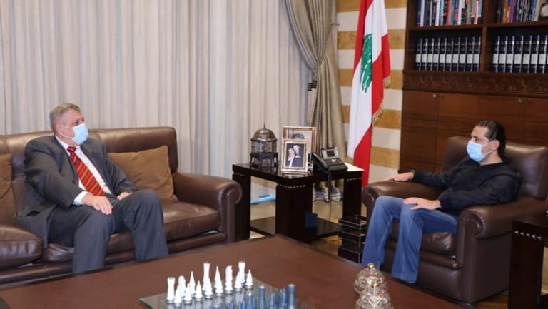 Hariri receives Kubis