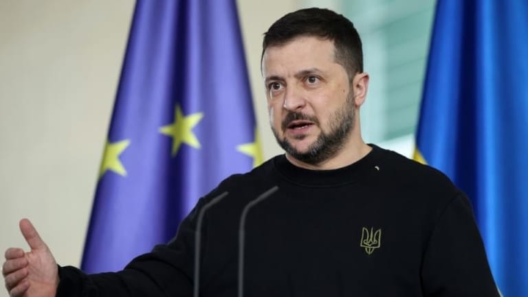 Zelensky: We informed the US President about the European initiative and thank him for his support and endorsement