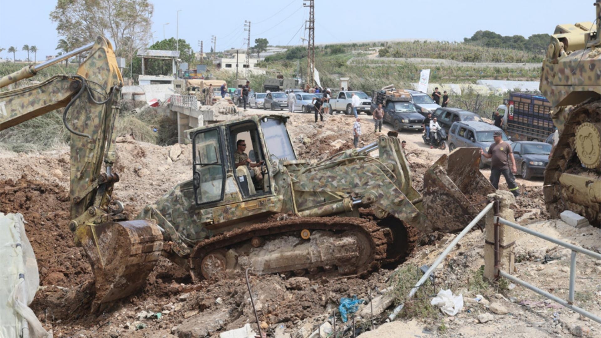 Photos: Army Oversees Return of Residents to Southern Villages