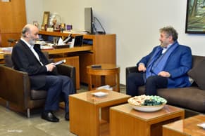 Geagea, MP Neemat Frem discuss latest political developments