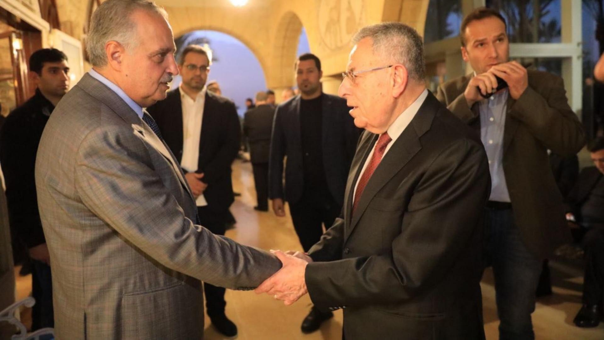 أرسلان تلقى اتصال تعزية من الرئيس عون وبن فرحان وواصل استقبال المعزّين