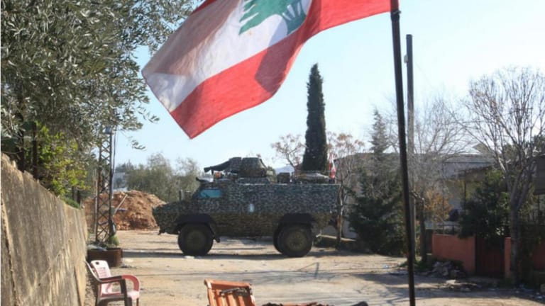 السلاح والإصلاح: متلازمان عند المجتمع العربي والدولي