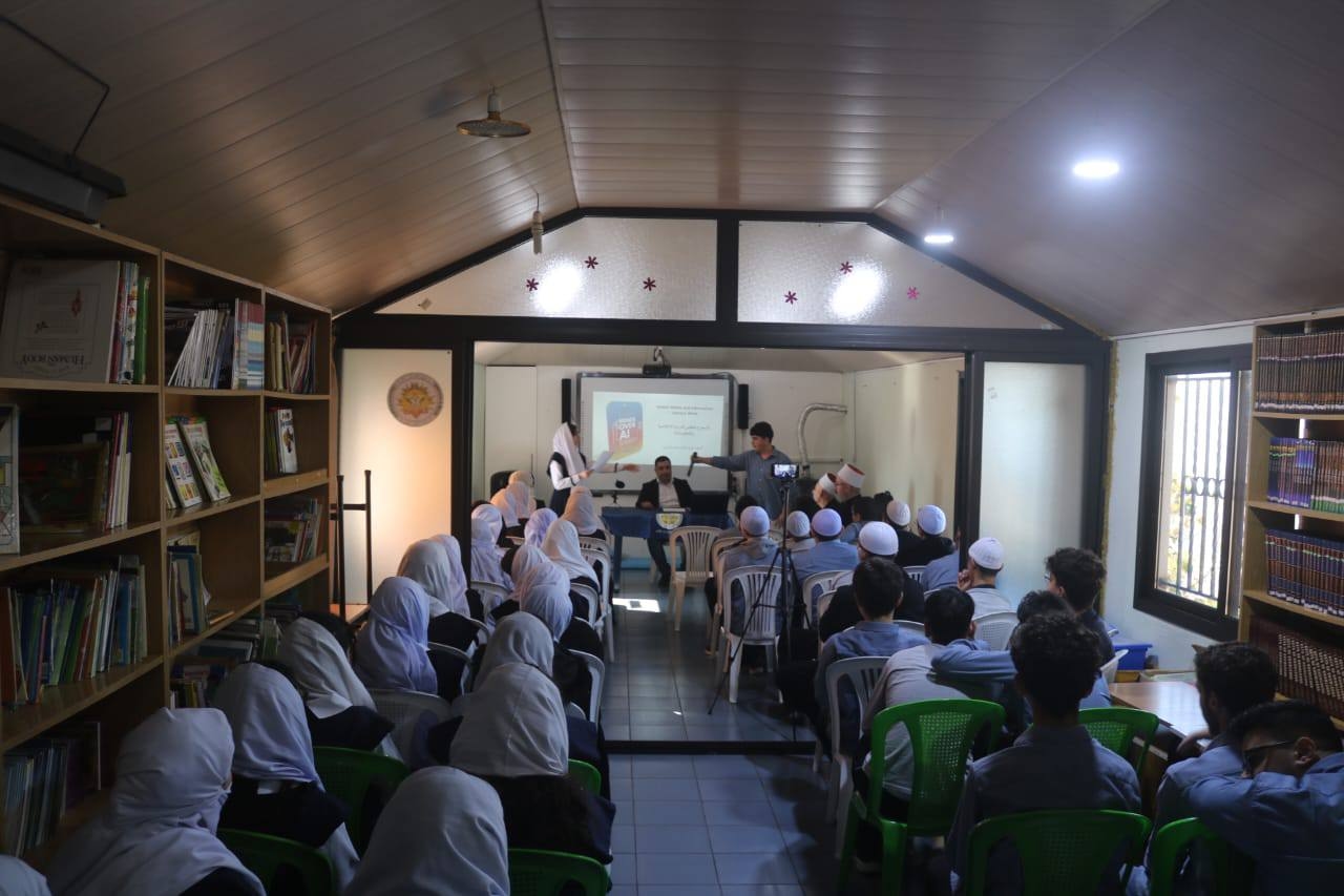 ثانوية الإشراق أحيت الأسبوع العالمي للدراية الإعلامية والمعلوماتية... "مش كل خبر لازم نصدقو"