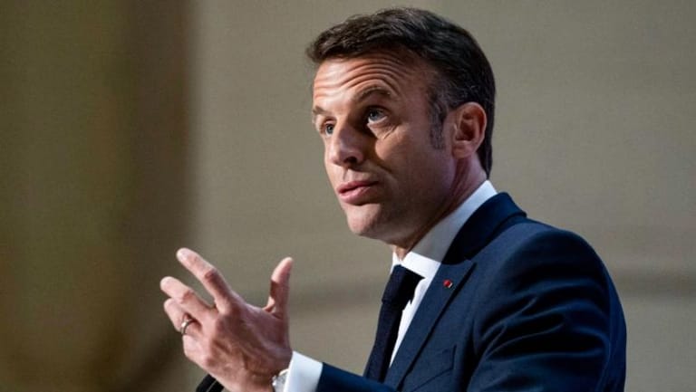 إندفاعة ماكرون الشخصية مع "الخُماسية" وبن سلمان وبايدن