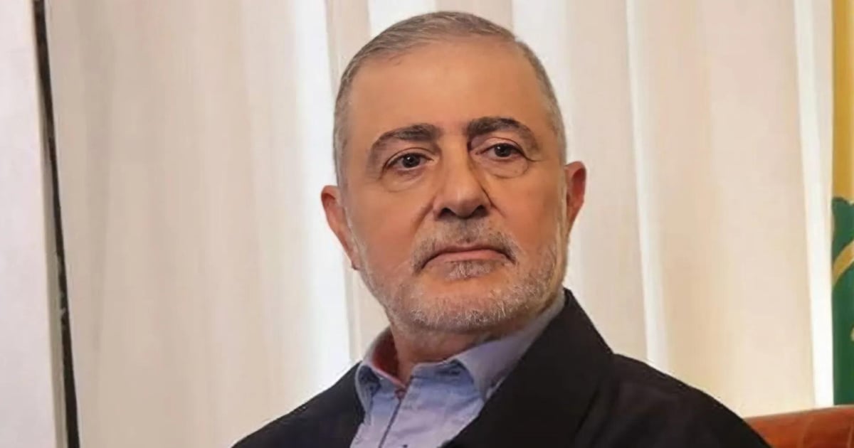 وفيق صفا ومسؤولان خسروا أبناءهم
