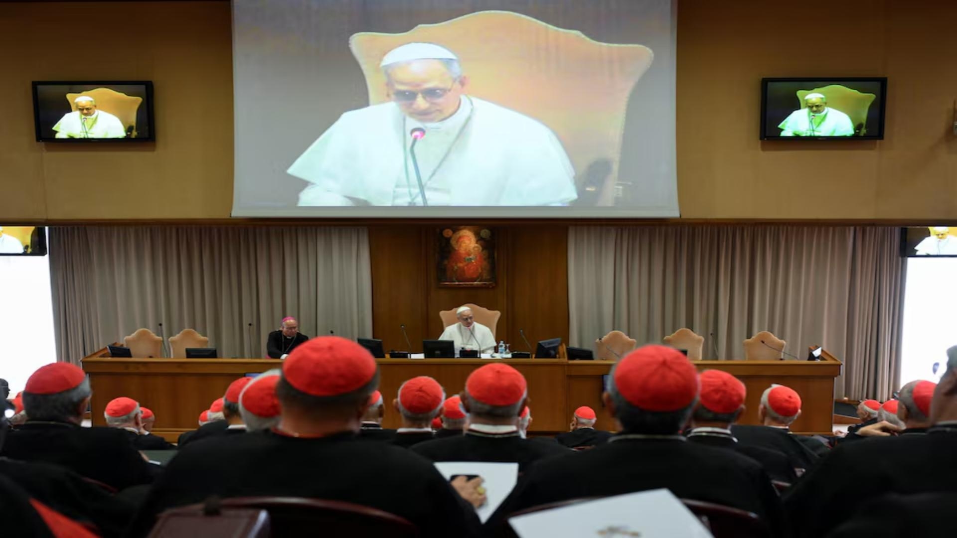 Pope Leo visits Pope Francis' tomb and Marian shrine on first trip outside Vatican