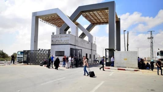 The Israeli army announces that it has taken control of the Palestinian side of the Rafah crossing