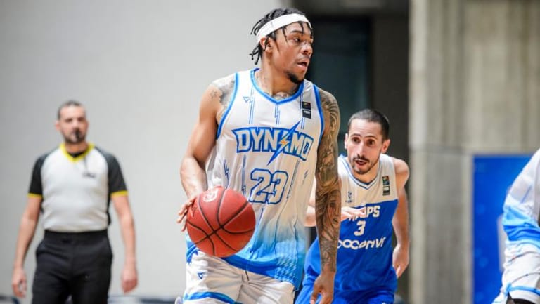 دينامو يفوز على بيروت فرست بـ "سنيبس" بطولة  لبنان لكرة السلة