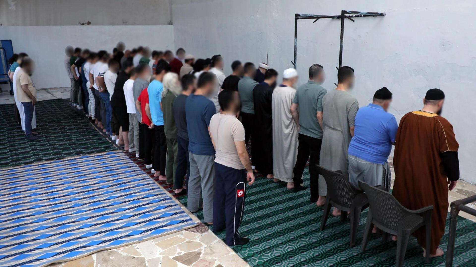 Photos: Eid al-Adha prayer at Roumieh Prison
