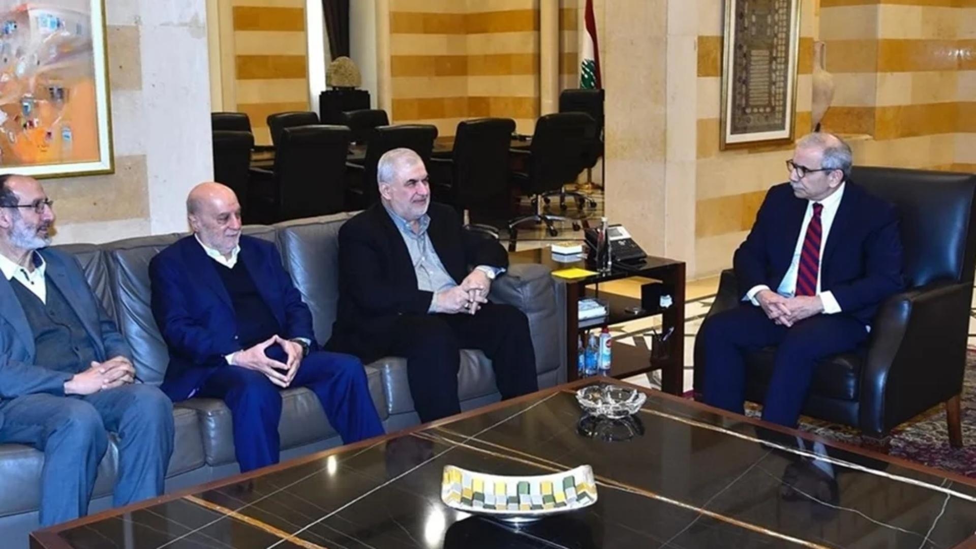 "الحزب" غير راضٍ عن خيارات الحكومة... لماذا لا ينسحب منها؟