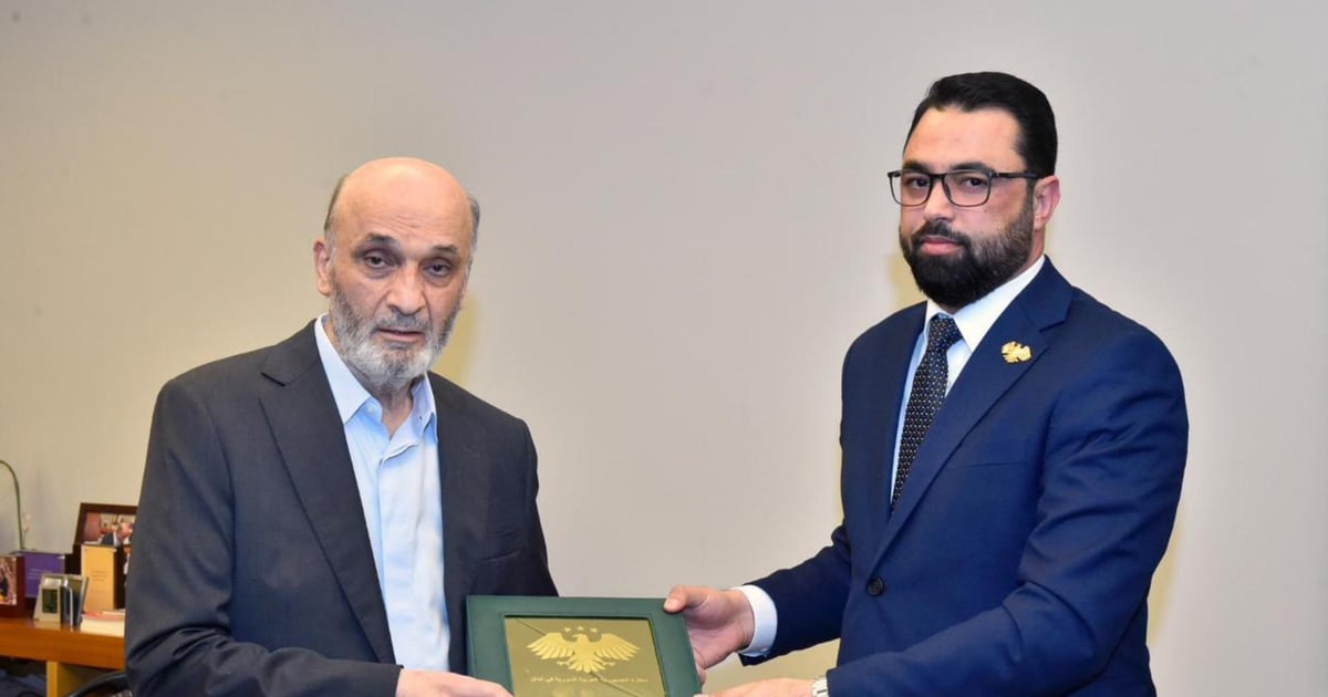 جعجع التقى القائم بأعمال سفارة سوريا في زيارة تعارف

@DrSamirGeagea