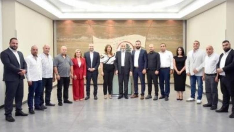 جعجع التقى مجالس بلديات