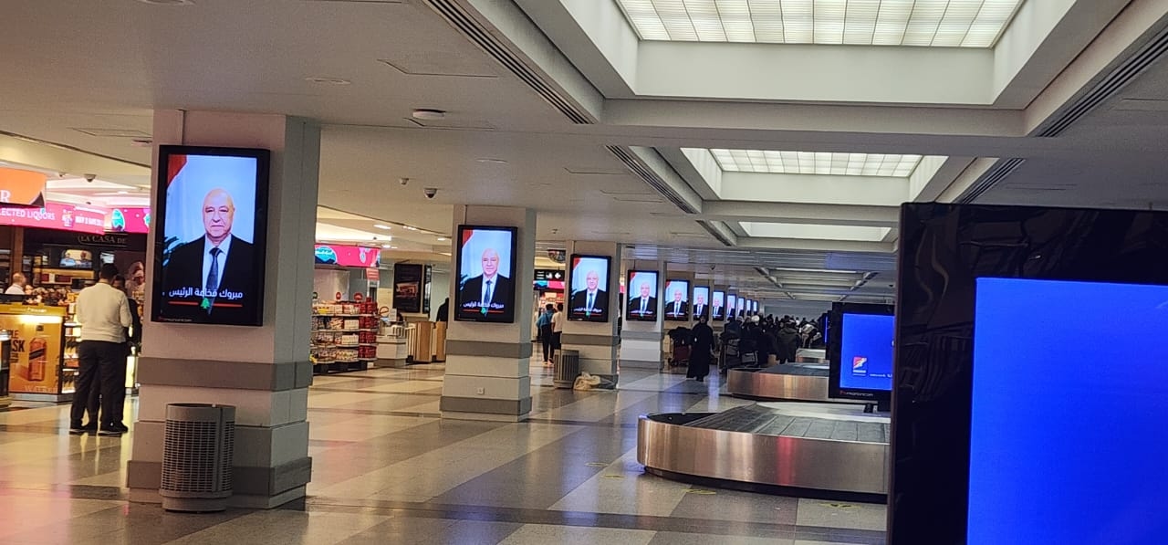 بالصور: بعد انتخاب الرئيس... هذا ما حصل في المطار!