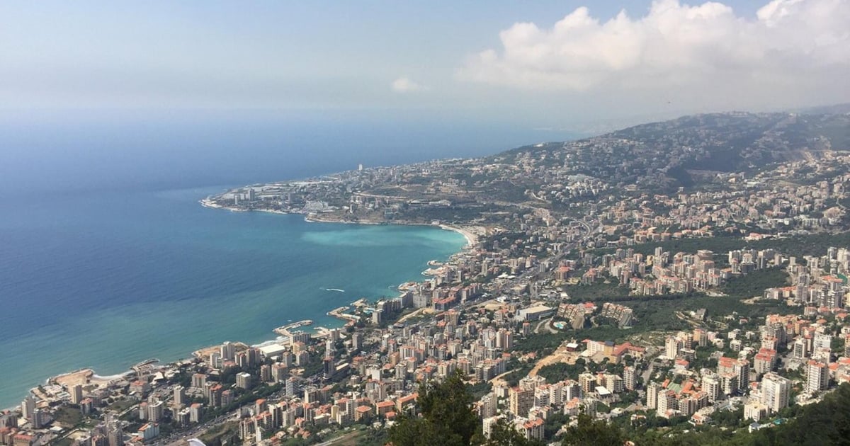 Jounieh shop collapse with workers