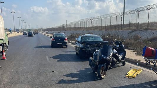 التحكم المروري: جريحان نتيجة تصادم بين سيارتين في محلة الكوستا برافا باتجاه الأوزاعي ودراج من مفرزة سير بعبدا يعمل على المعالجة