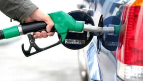 هل يُسعّر البنزين بالدولار؟
