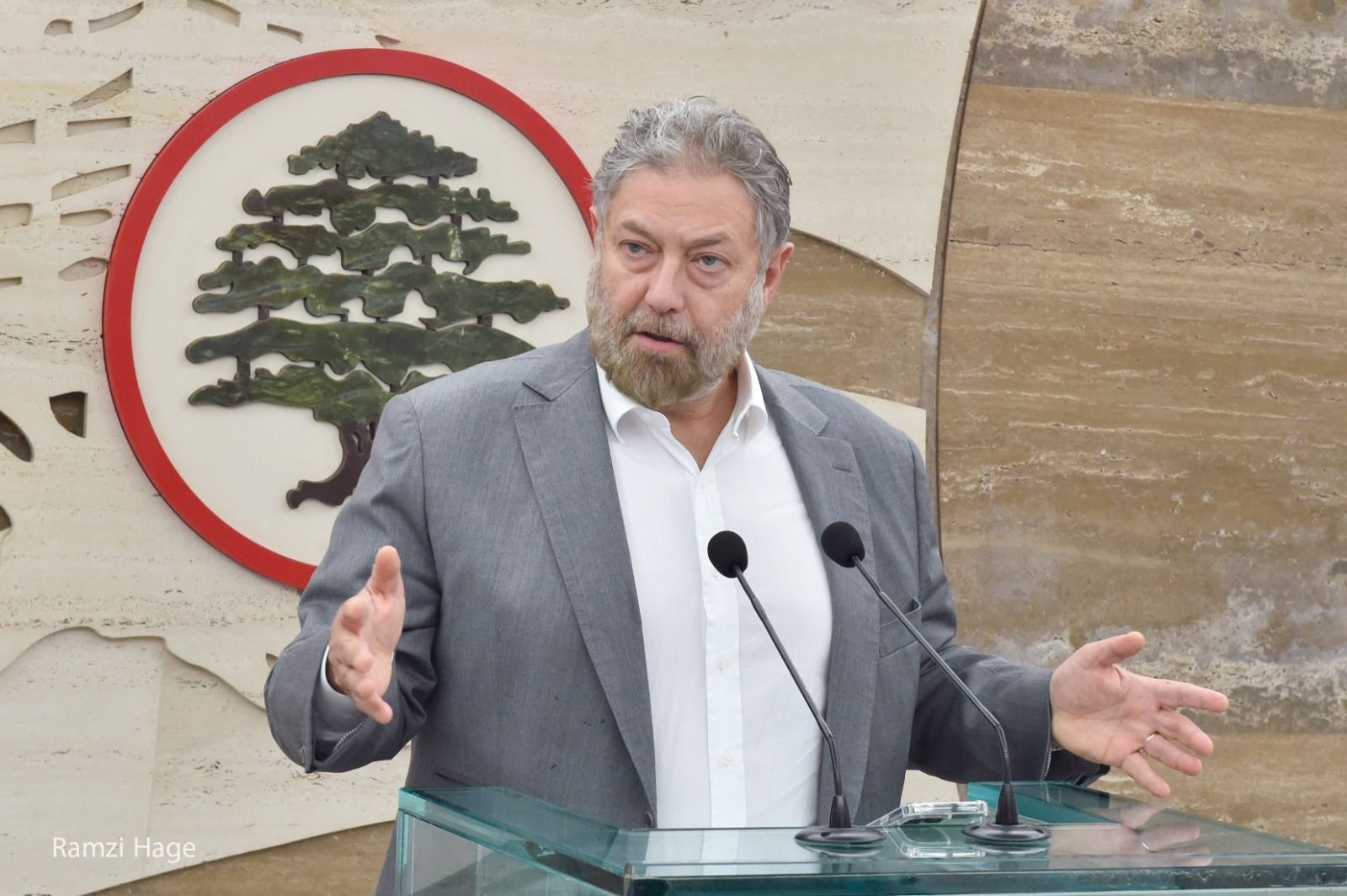 افرام التقى جعجع: "هنيّنا بعضنا"