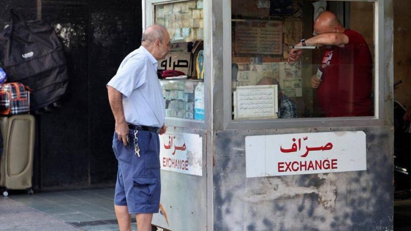 قرار سياسي باستقرار الدولار دعماً لمنصوري... إلى حين