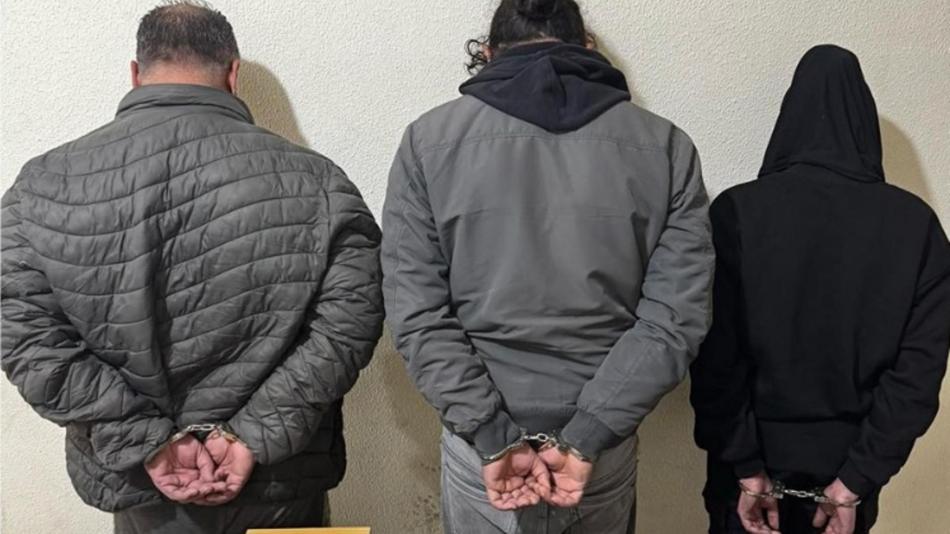 بالصور: سرقوا أحجاراً كريمة... ومكمن محكم يوقع بهم!