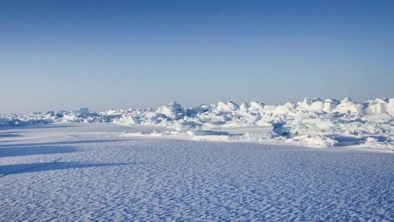 علماء: الاحتباس الحراري يبطئ عملية استعادة طبقة الأوزون فوق القطب الشمالي