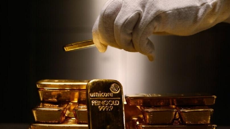 الذهب يتجاوز 1800 دولار