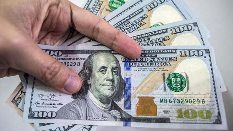 100 دولار لكل من يحصل على جرعة معززة