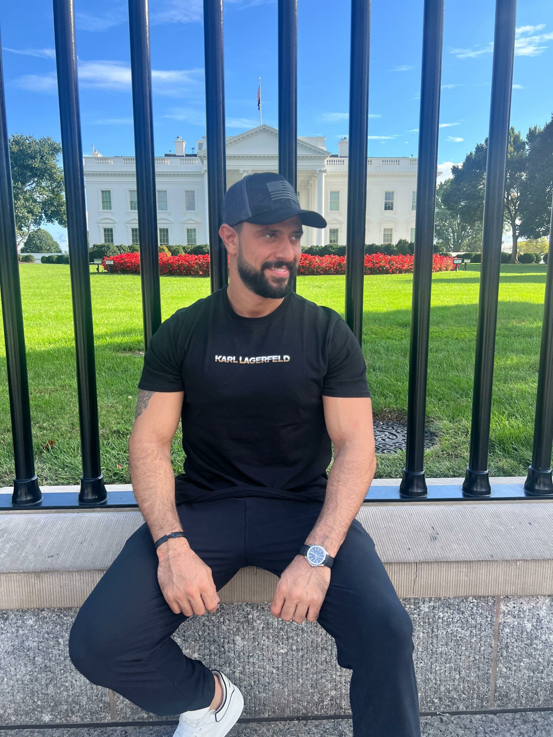 بالصور: كريم نور في أميركا... وإليكم جدول حفلاته!