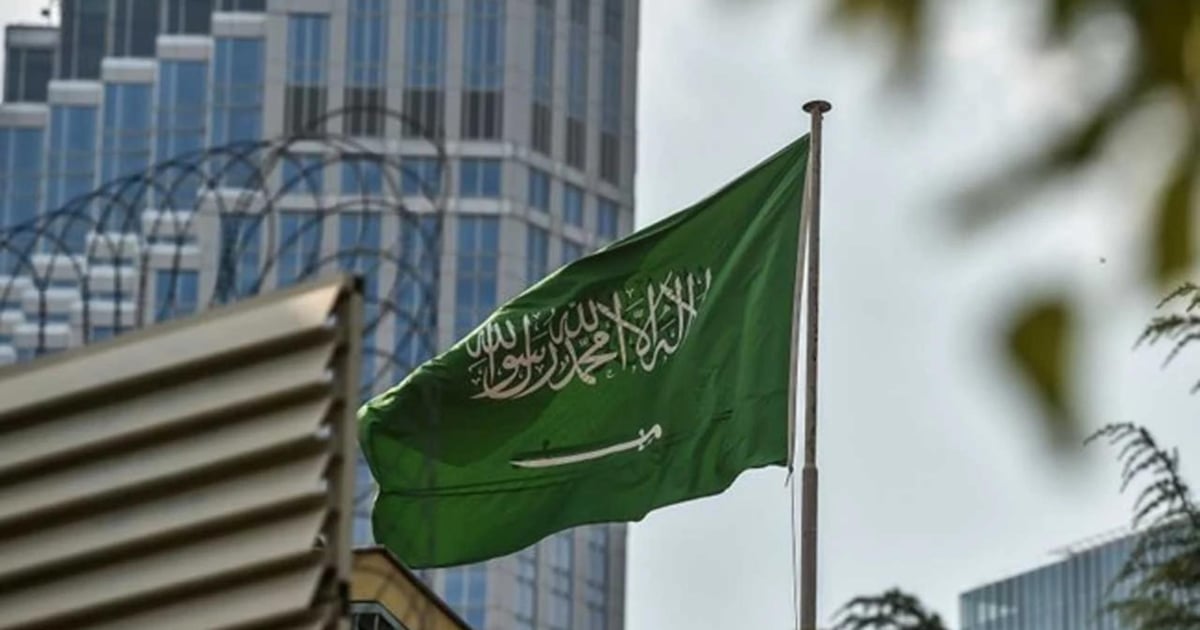 Saudi Foreign Ministry: The defense minister’s visit to Tehran comes in support of the mediation efforts being undertaken by Qatar and Pakistan and aims to encourage dialogue and diplomatic solutions among the parties to the current crisis