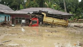 Indonesia floods, landslides kill 28, 4 missing