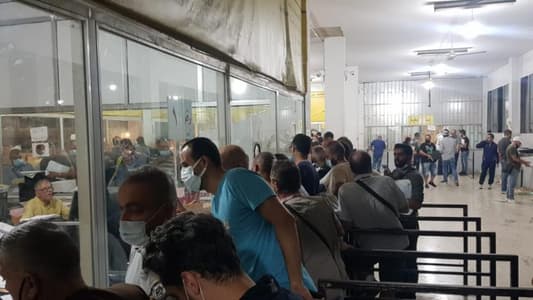 Photo: Crowd at Vehicle Registration Center in Dekwaneh after working hours were extended until 7:00 pm