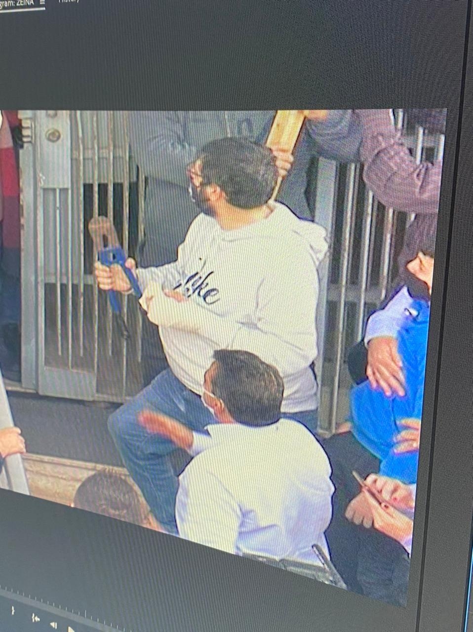 بالصور: "بالكسر والخلع" في عوكر