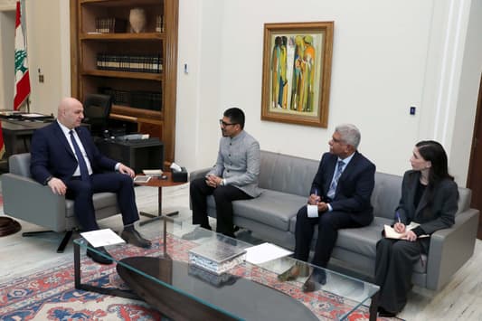 President Aoun meets WB’s MENA representative, receives letter from India President