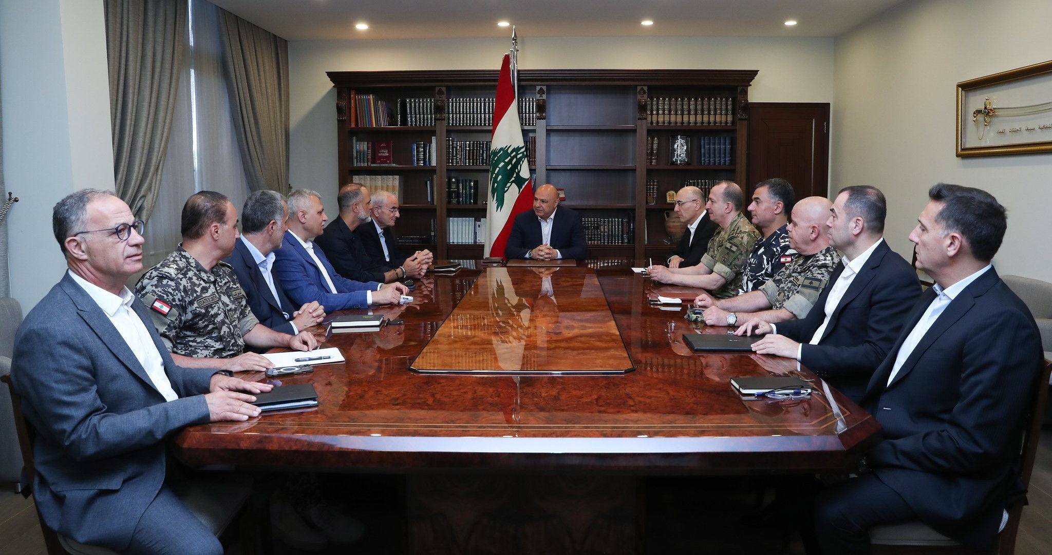 Photo: Aoun chairs high-level security meeting to follow up on developments