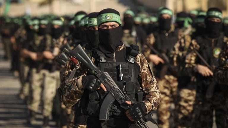 Hamas' military wing confirmed the release of the hostage Idan Alexander