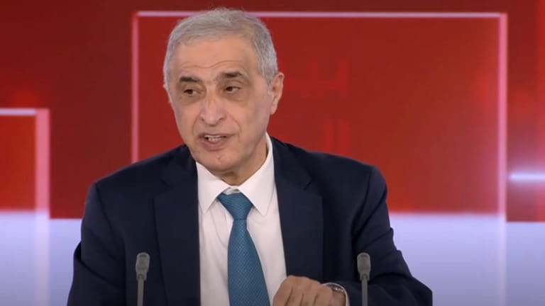 هاشم لـmtv: اتركوا موضوع نزع السلاح عند رئيس الجمهورية ويجب عدم استباق الأمور وطرح فرضيّات وعدم تأمين الراحة للعدو