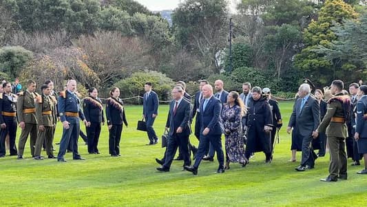 China Premier Li meets New Zealand business leaders amid trade boost