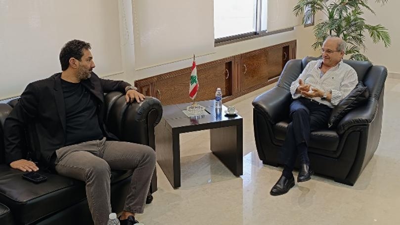 كلاس والصادق بحثا في ملف المنشآت الرياضية