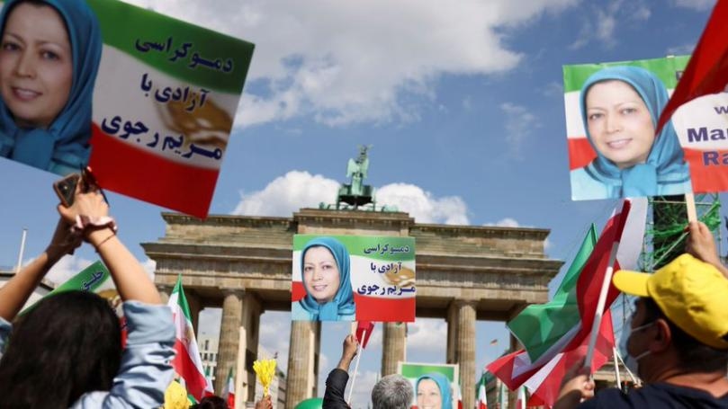 Iranian exiles protest, demand prosecution of president-elect
