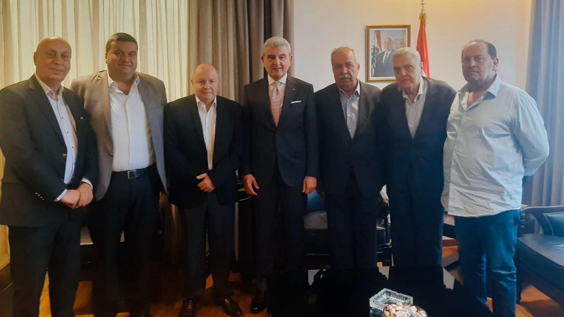 وزير الصناعة بحث مع الأسمر في مسألة الحد الأدنى للأجور